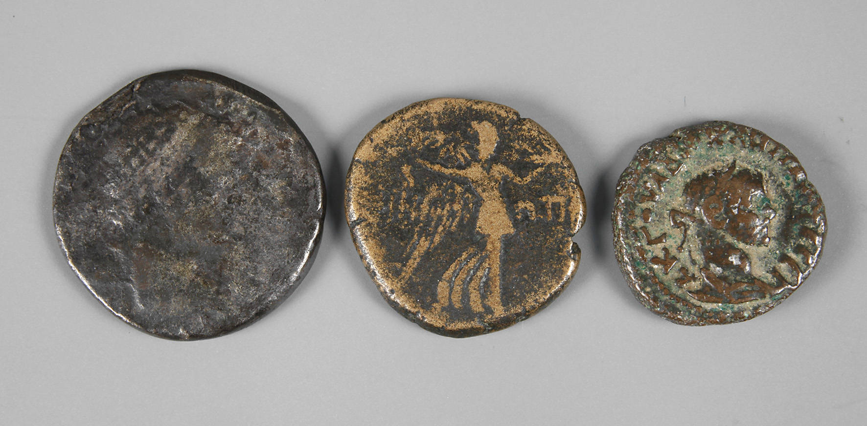 Drei antike Münzen