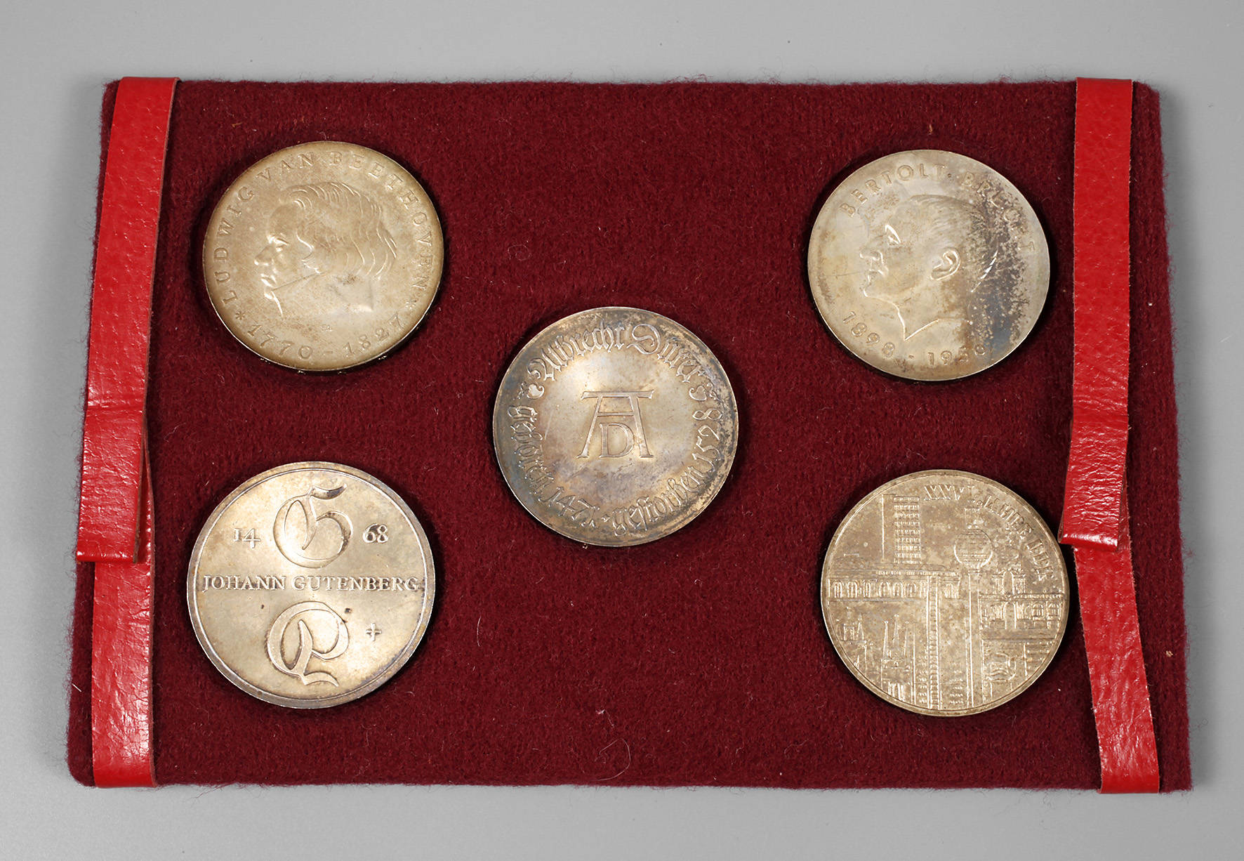 Fünf Gedenkmünzen DDR