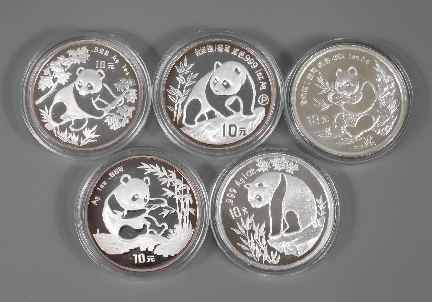 Fünf Silbermünzen China
