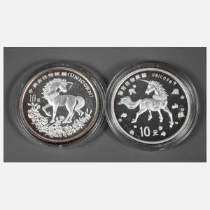 Zwei Silbermünzen China
