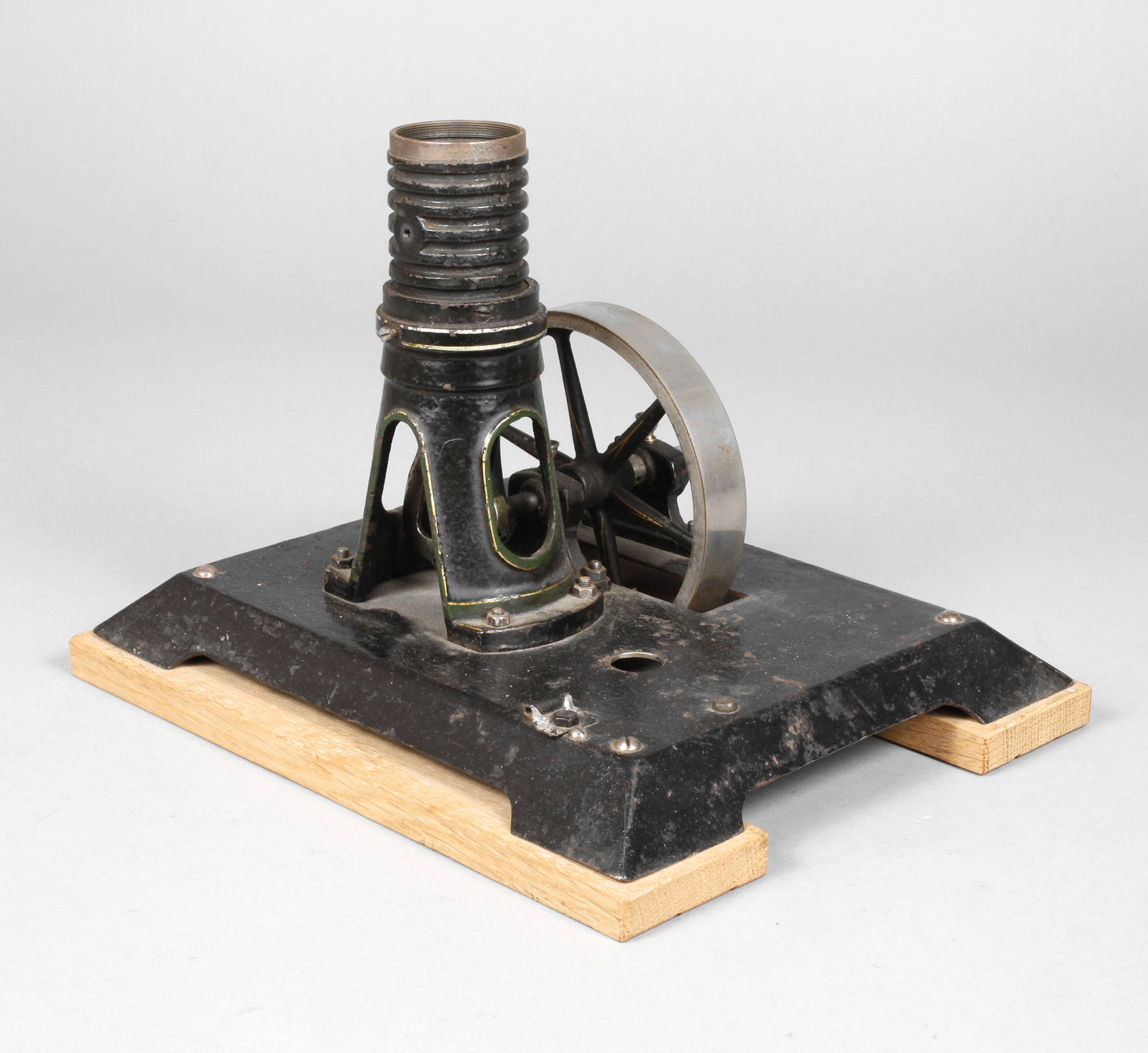 Märklin stehender Heißluftmotor