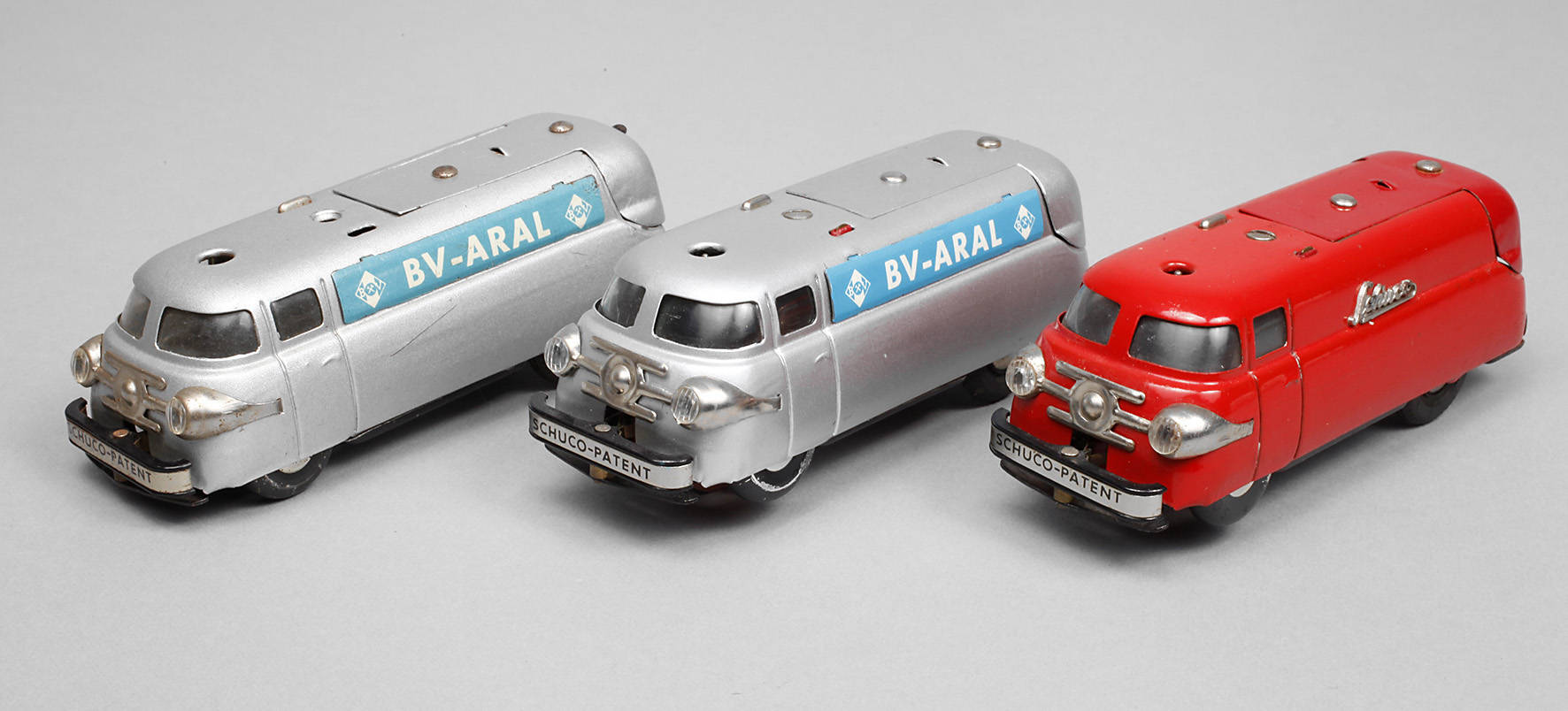 Schuco drei Varianto-Elektro-Autos