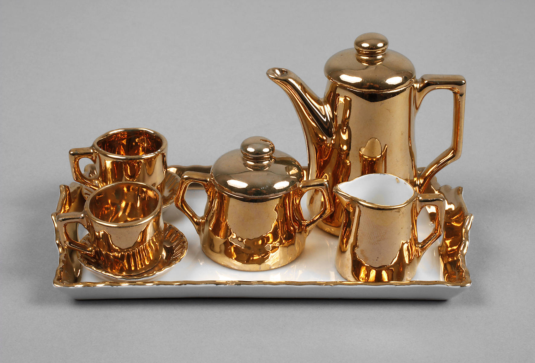 Puppenstubenservice als Tête-à-Tête