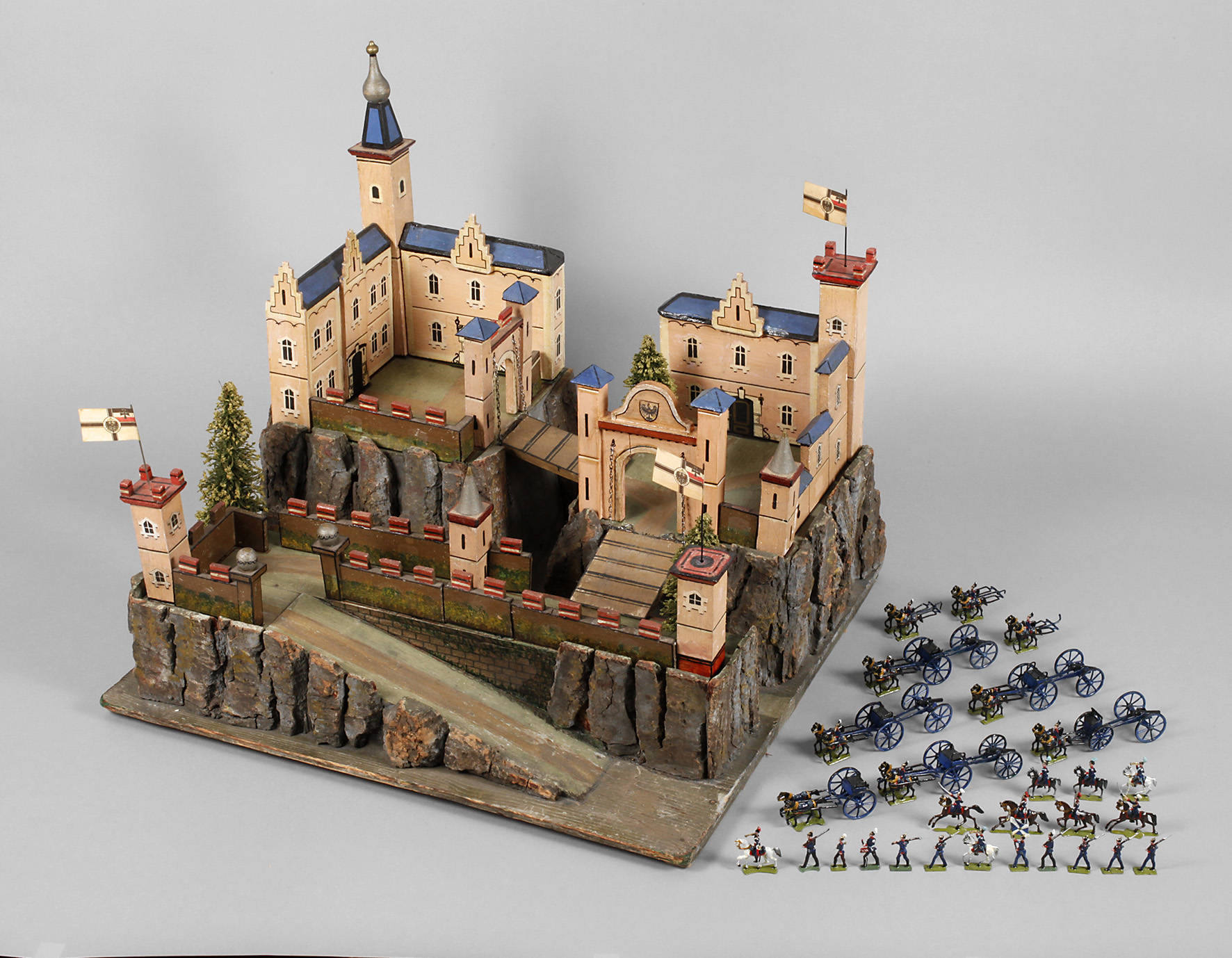 Burganlage mit Zinnsoldaten