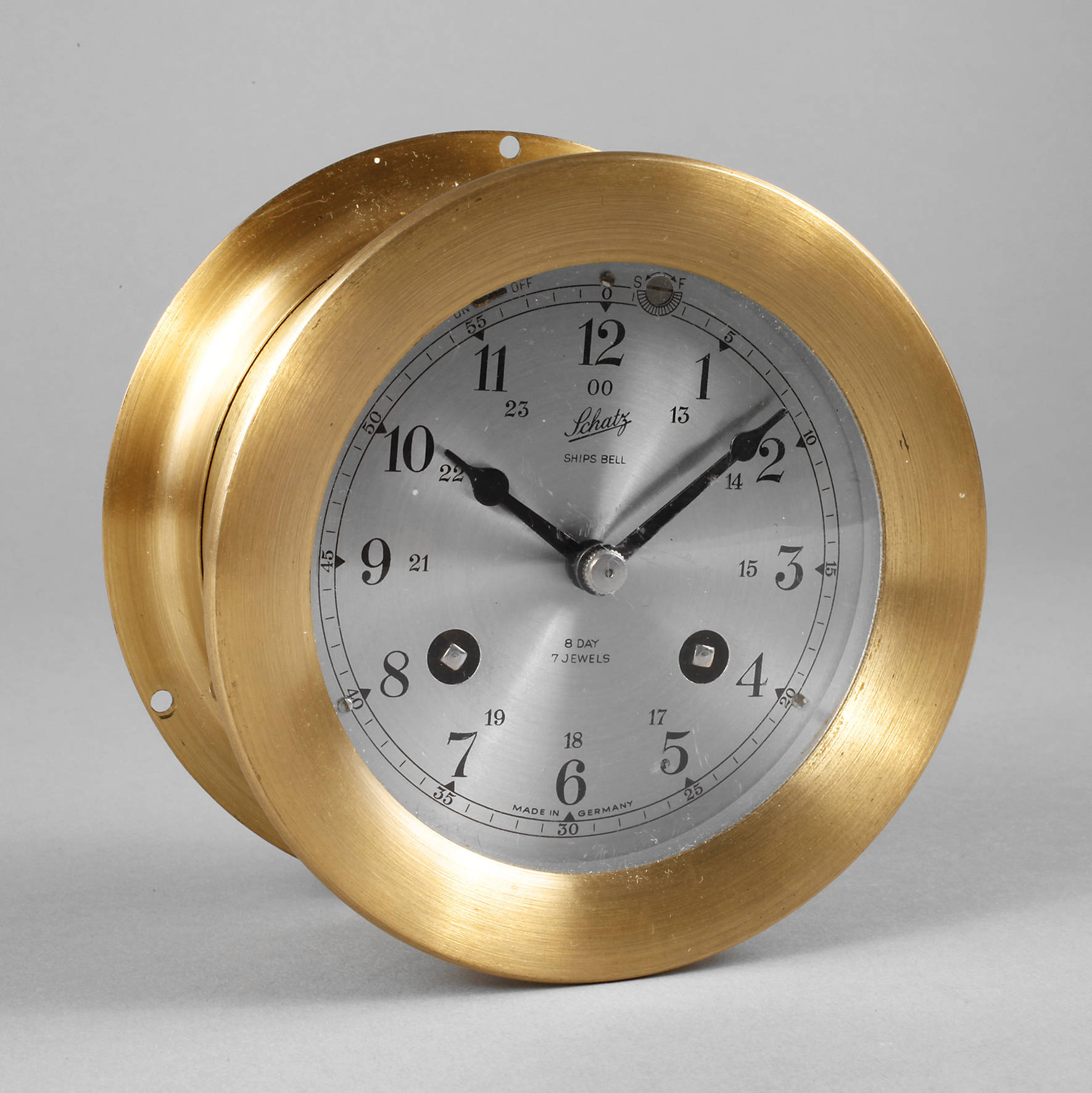 Schiffsuhr