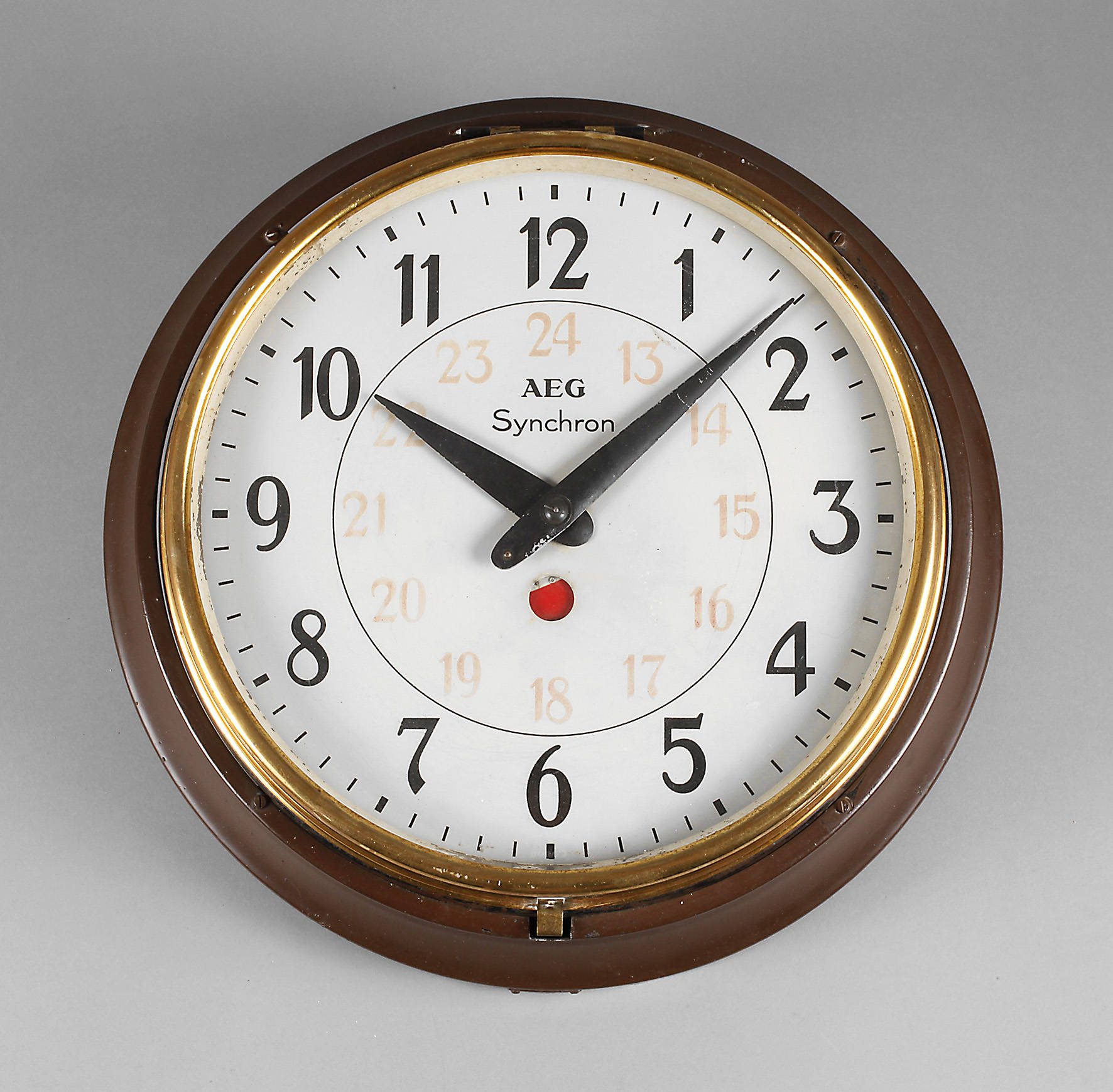 Elektrische Wanduhr Peter Behrens