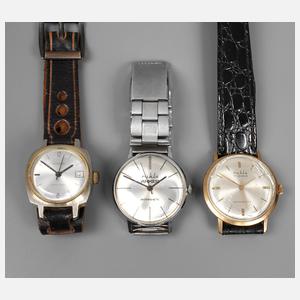 Drei Herrenarmbanduhren Ruhla
