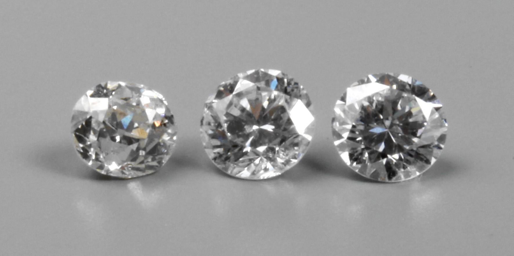 Drei Brillanten, gesamt 0,57 ct