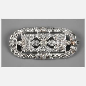 Platinbrosche mit Brillanten