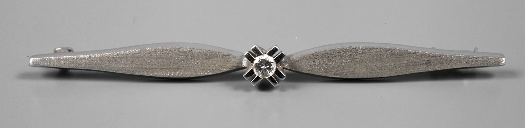 Stabbrosche mit Brillant