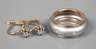 Ring und Ohrringe