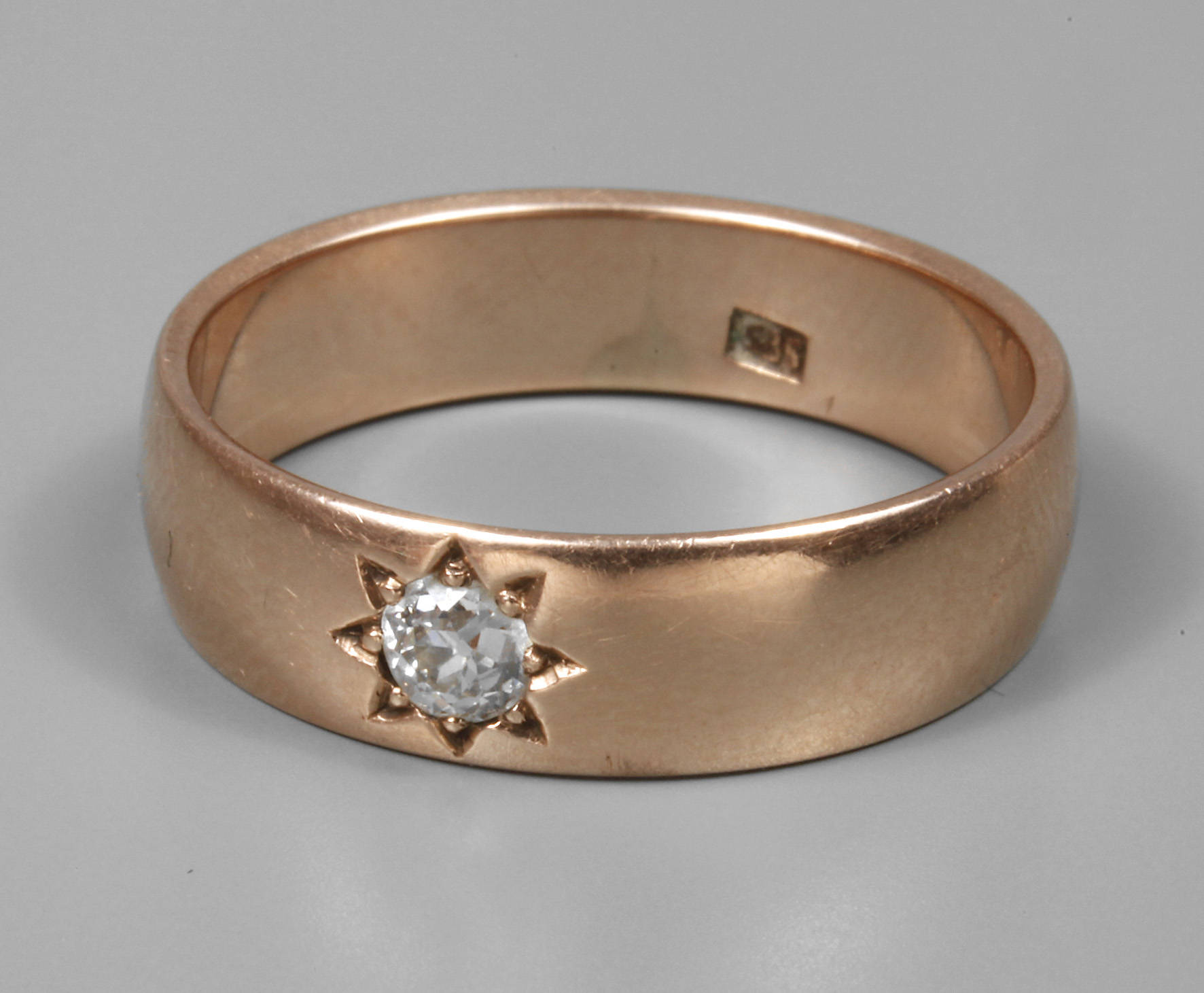 Bandring mit Brillant