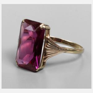 Damenring mit synthetischem Rubin