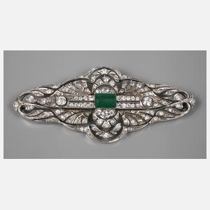Brosche mit Brillanten und Smaragd