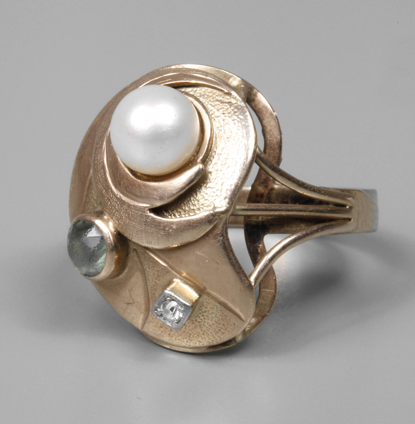 Damenring mit Steinbesatz