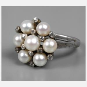 Ring mit Perlenbesatz