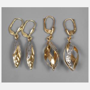 Zwei Paar Ohrhänger Gold