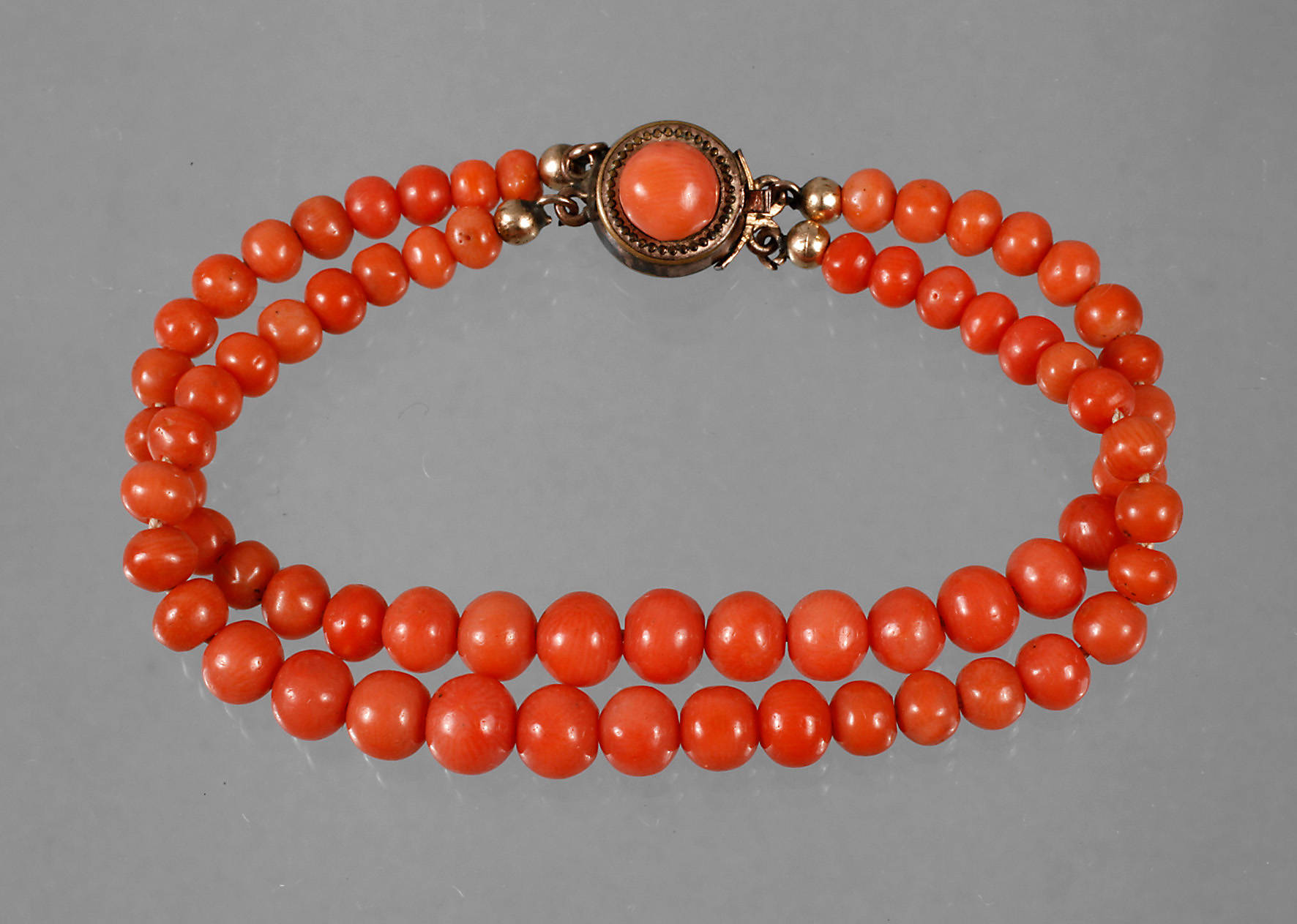Kinderarmband mit Korallen