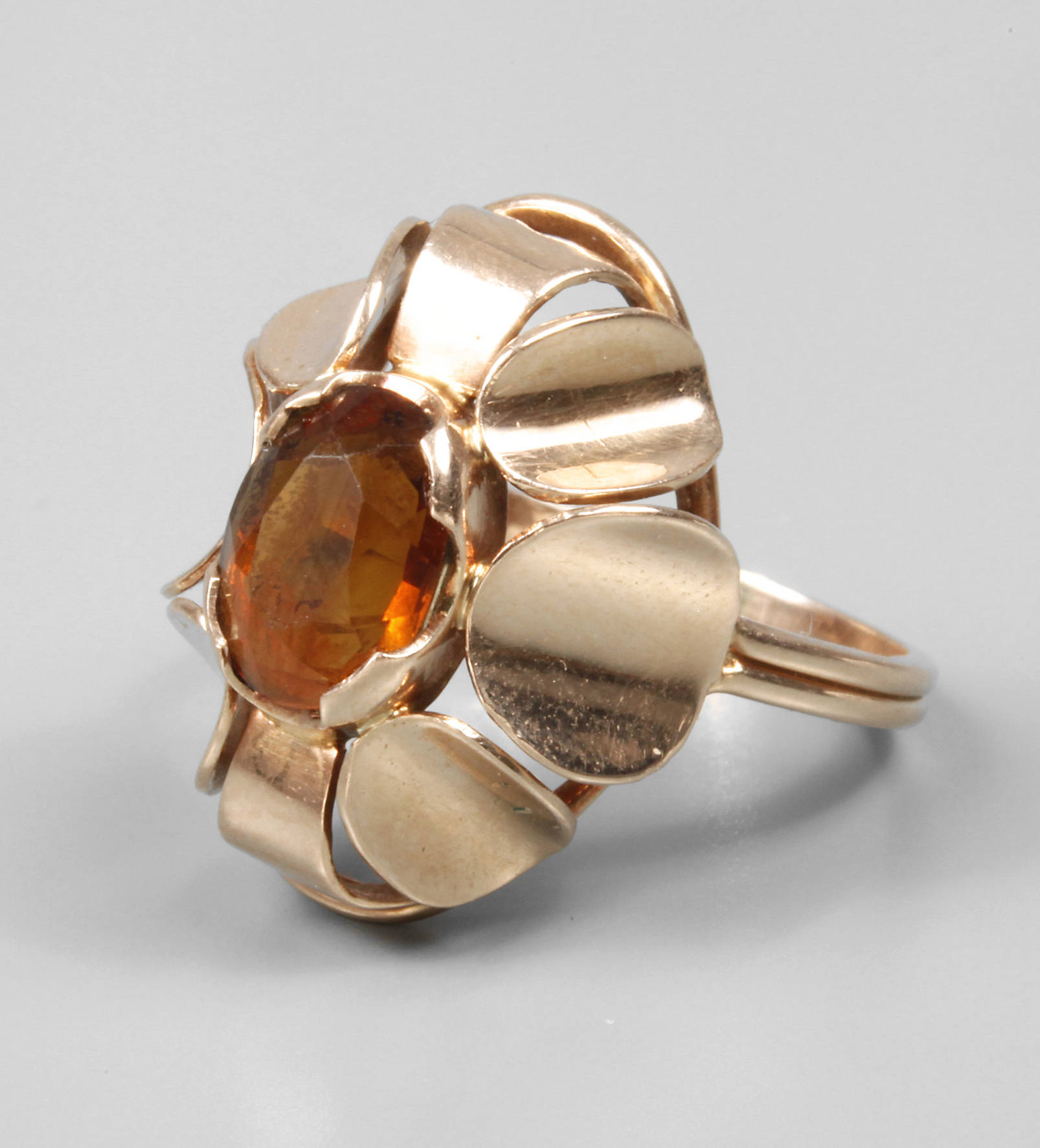 Damenring mit Citrin