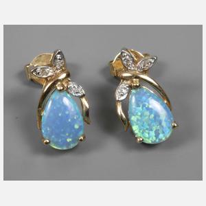 Paar Ohrstecker mit Edelopal und Diamanten
