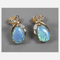 Paar Ohrstecker mit Edelopal und Diamanten111