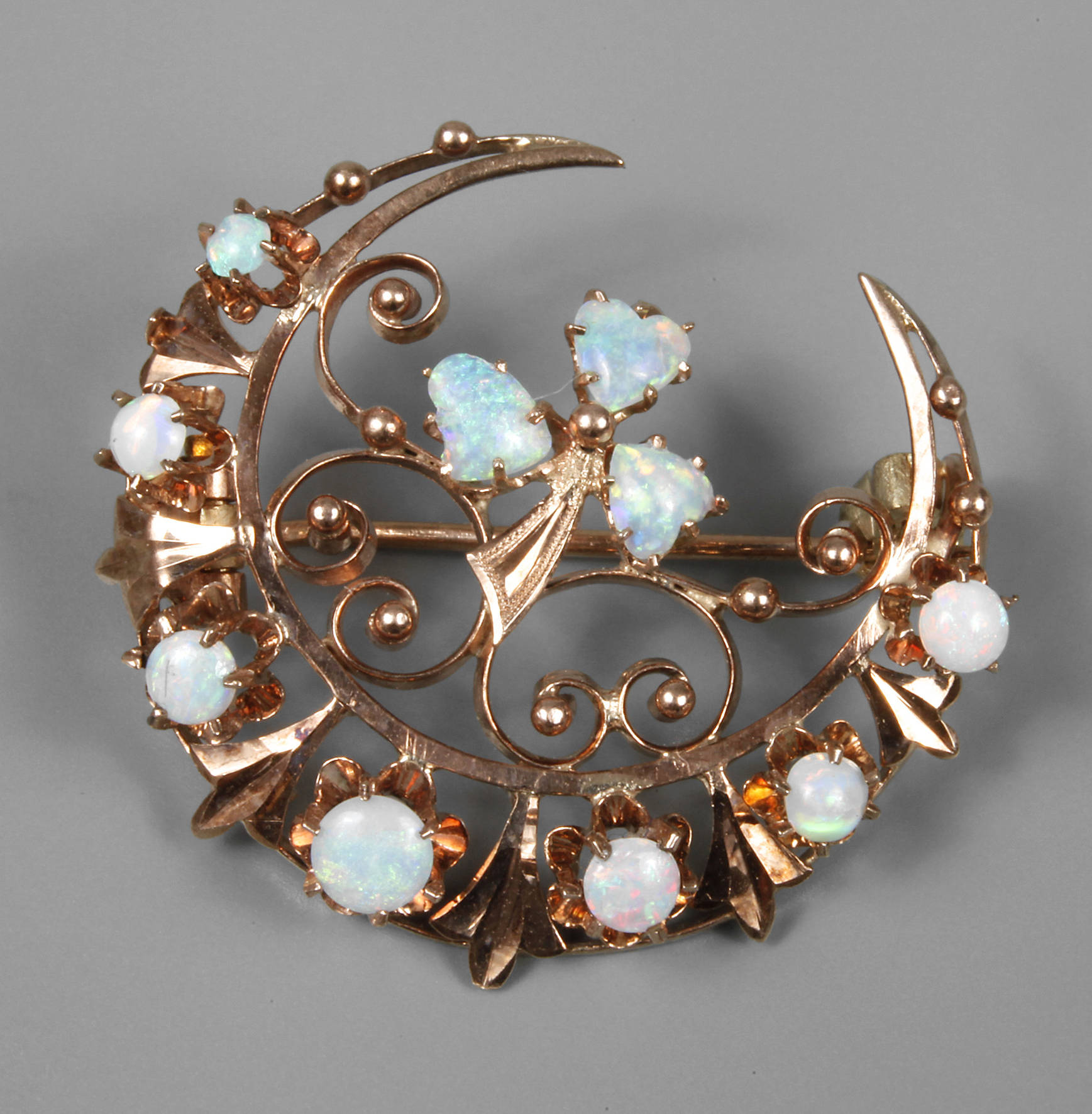 Feine Opalbrosche
