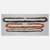 Drei Bernsteinketten111