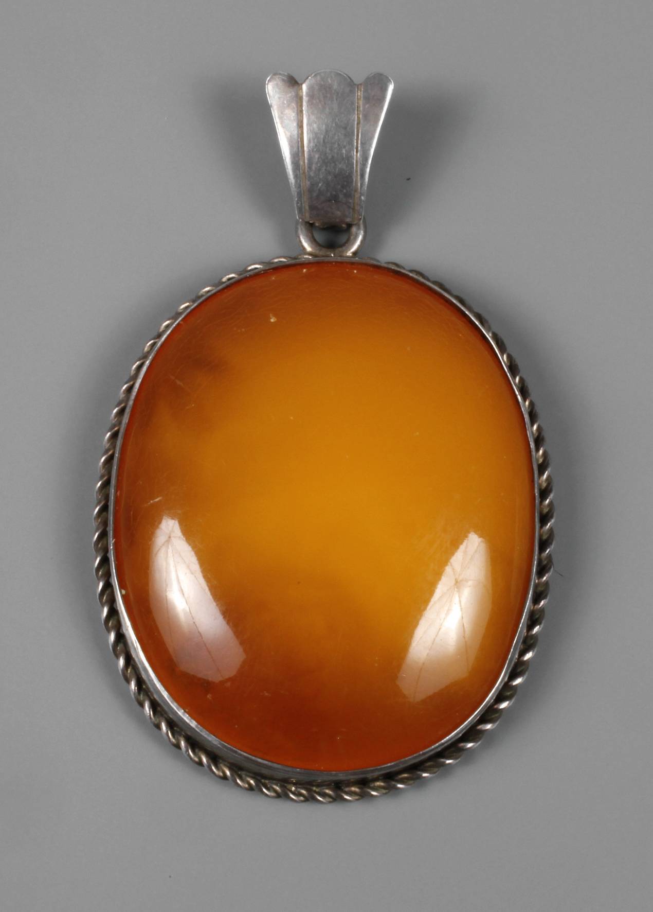 Bernsteinanhänger Butterscotch