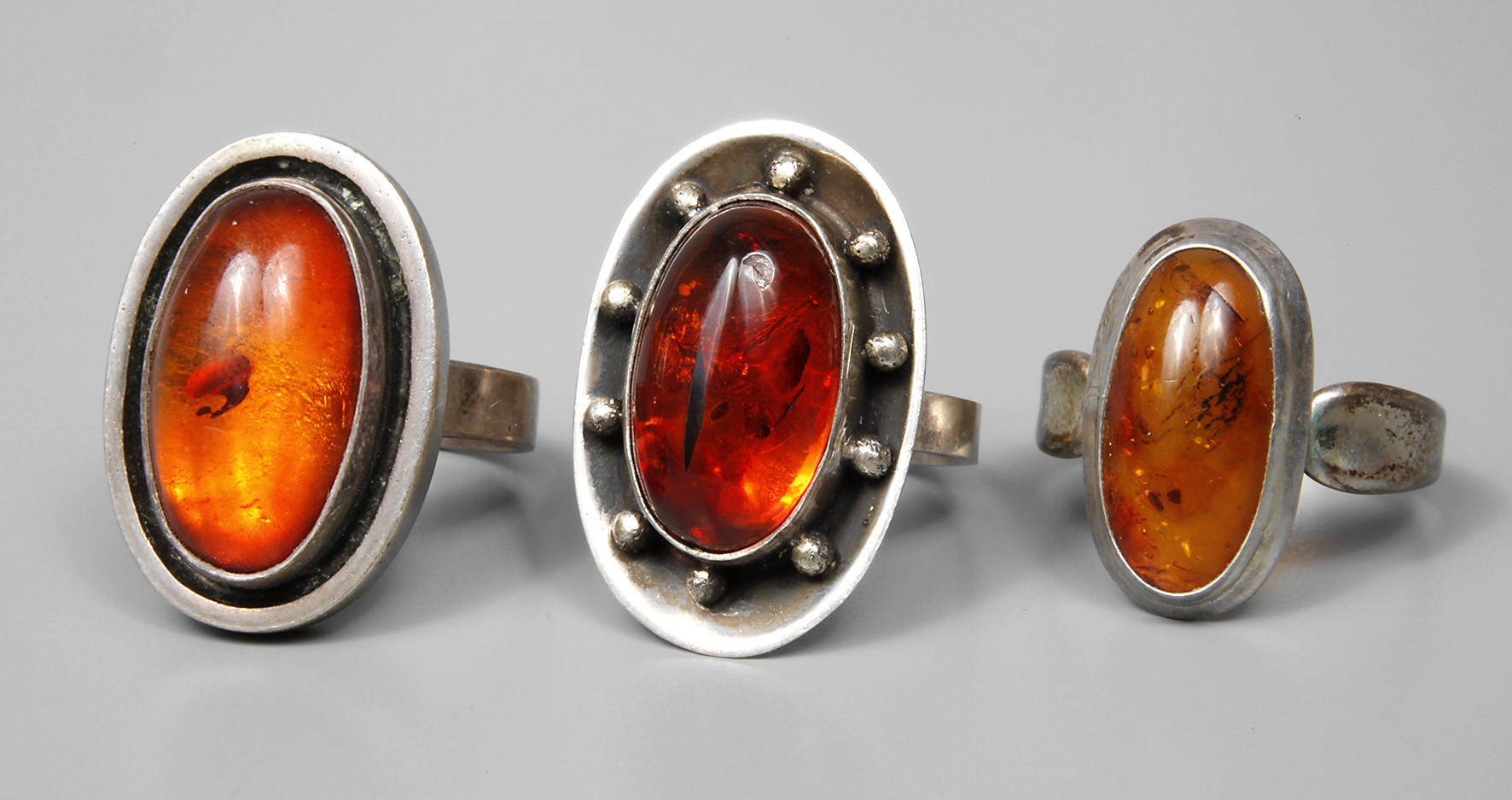 Konvolut Silberringe mit Bernstein