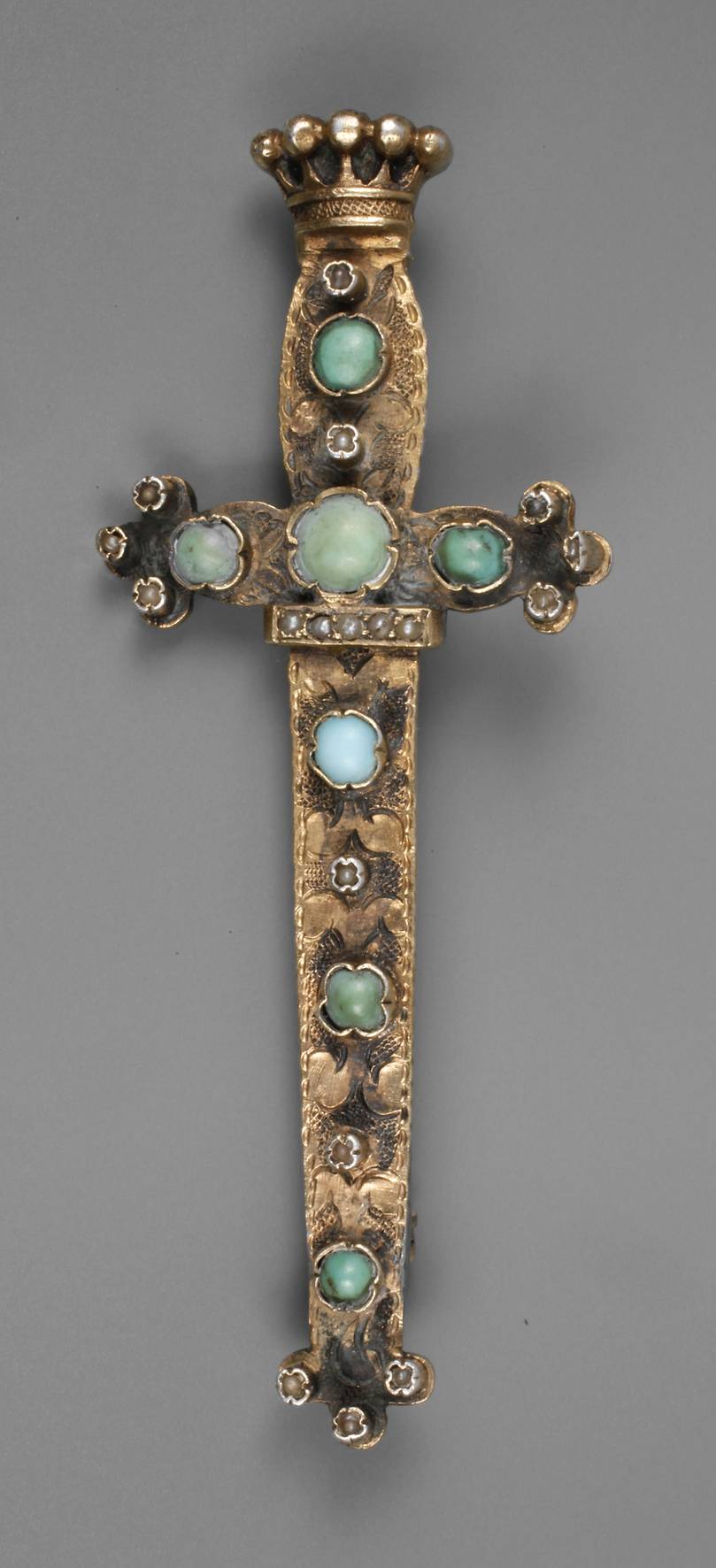 Anstecknadel als Kreuz mit Perlen und Türkisen