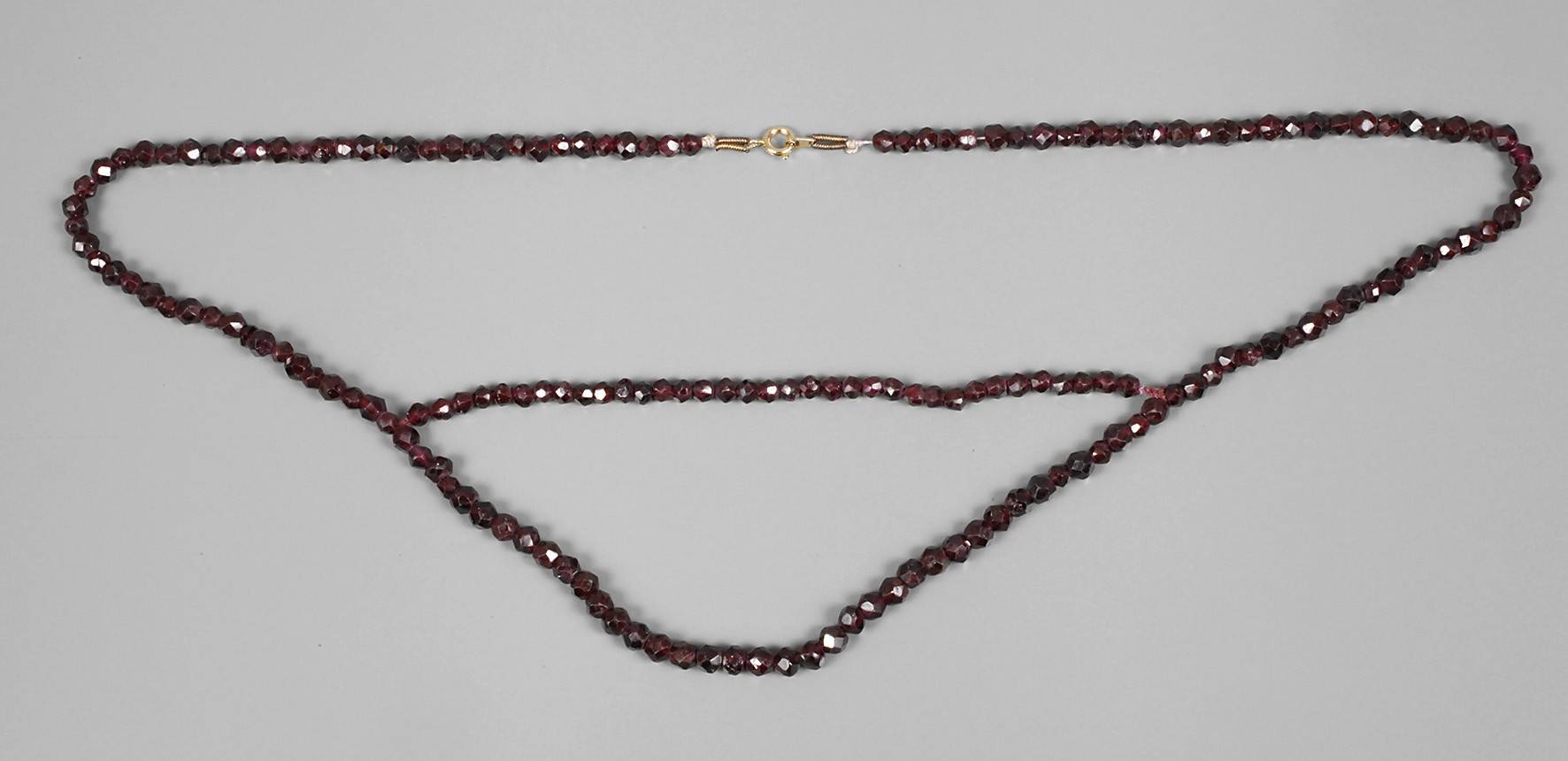 Granatcollier