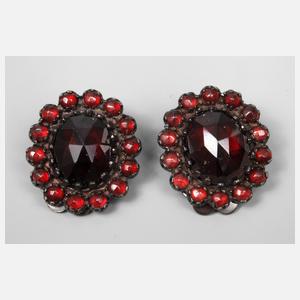 Paar Ohrclips mit Granatbesatz