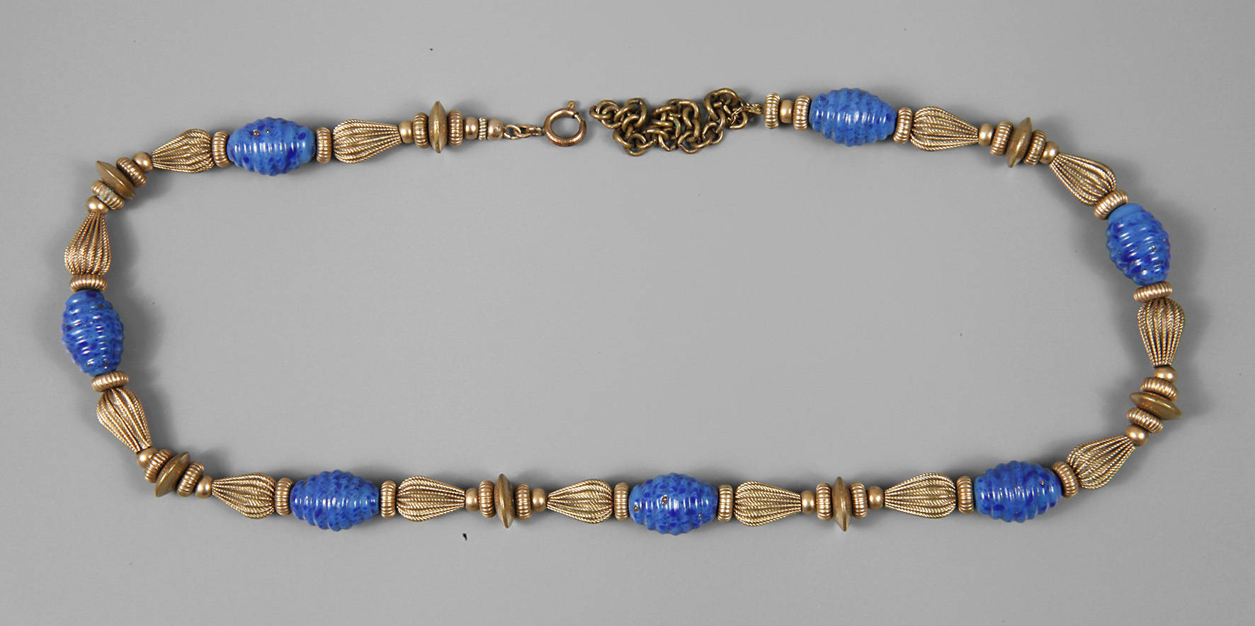 Kette Art déco mit Glaszwischenteilen