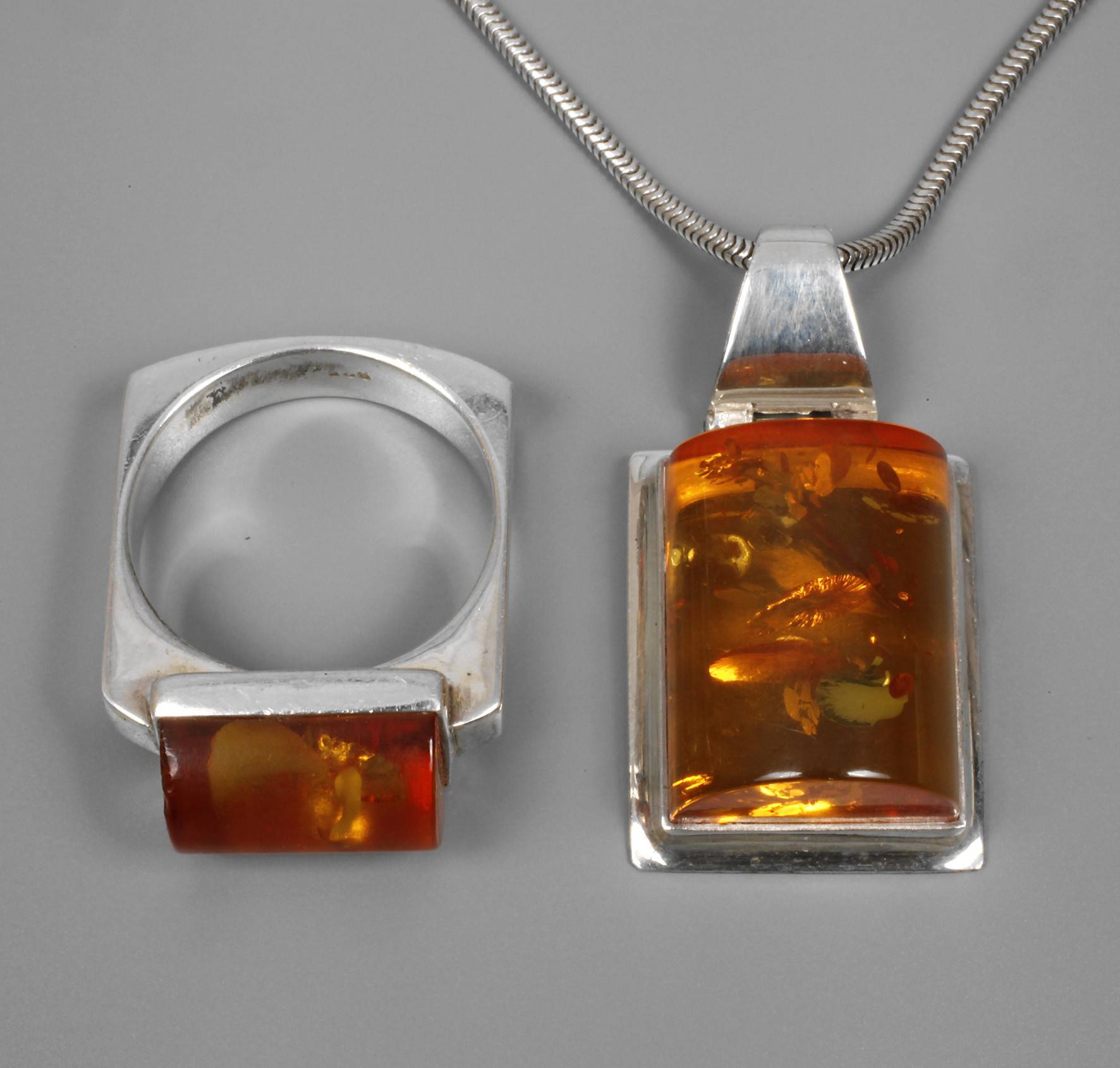 Schmuckset mit Bernstein