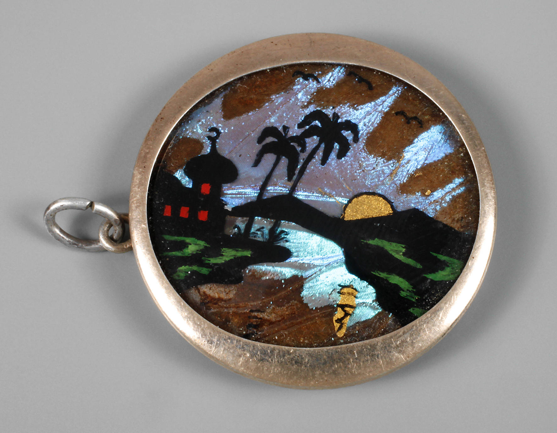 Ungewöhnlicher Silberanhänger