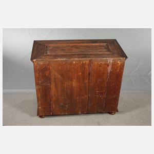 Intarsierter Kabinettschrank