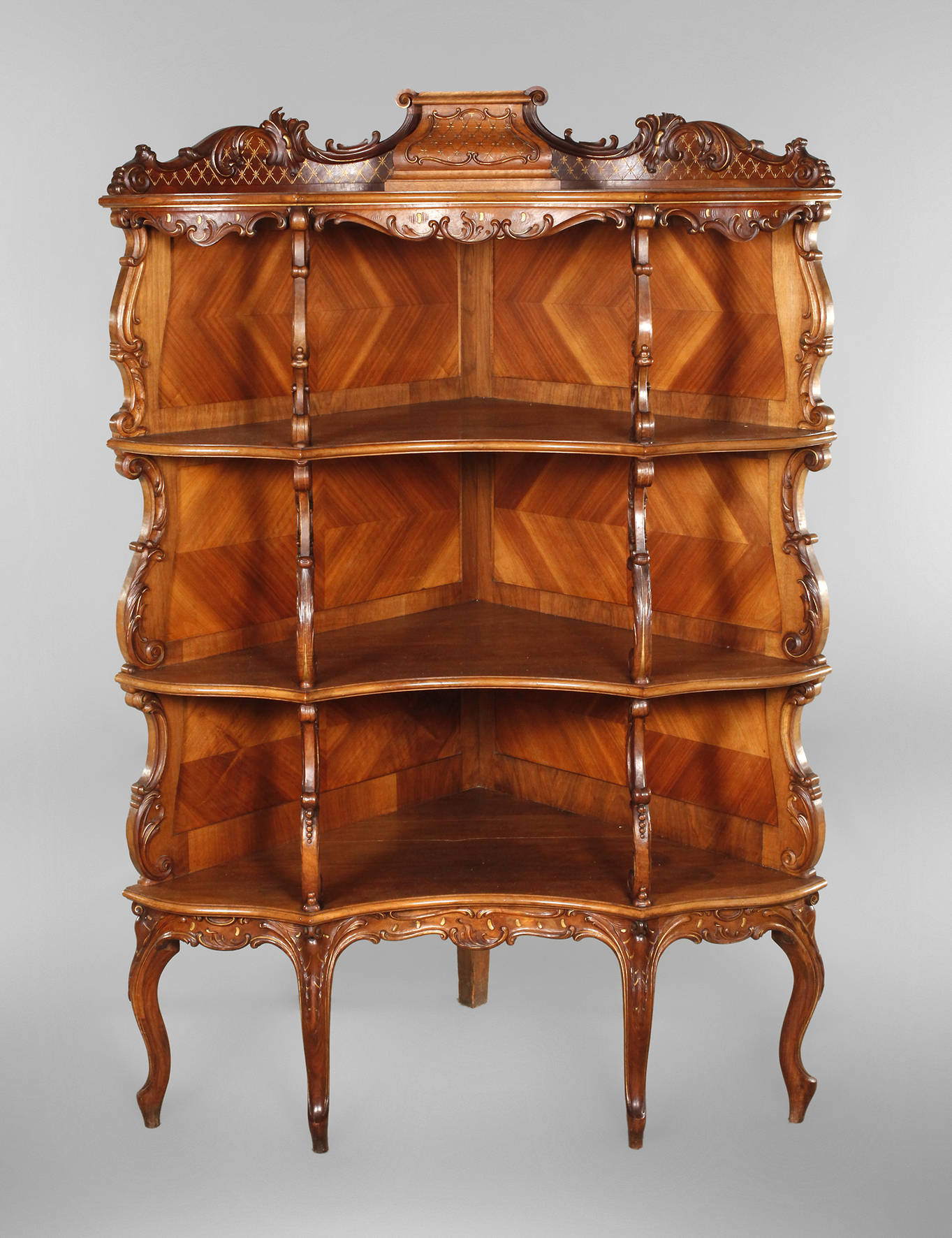 Ausgefallene Ecketagere