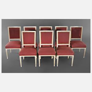 Acht Stühle aus dem Schloss Bellevue