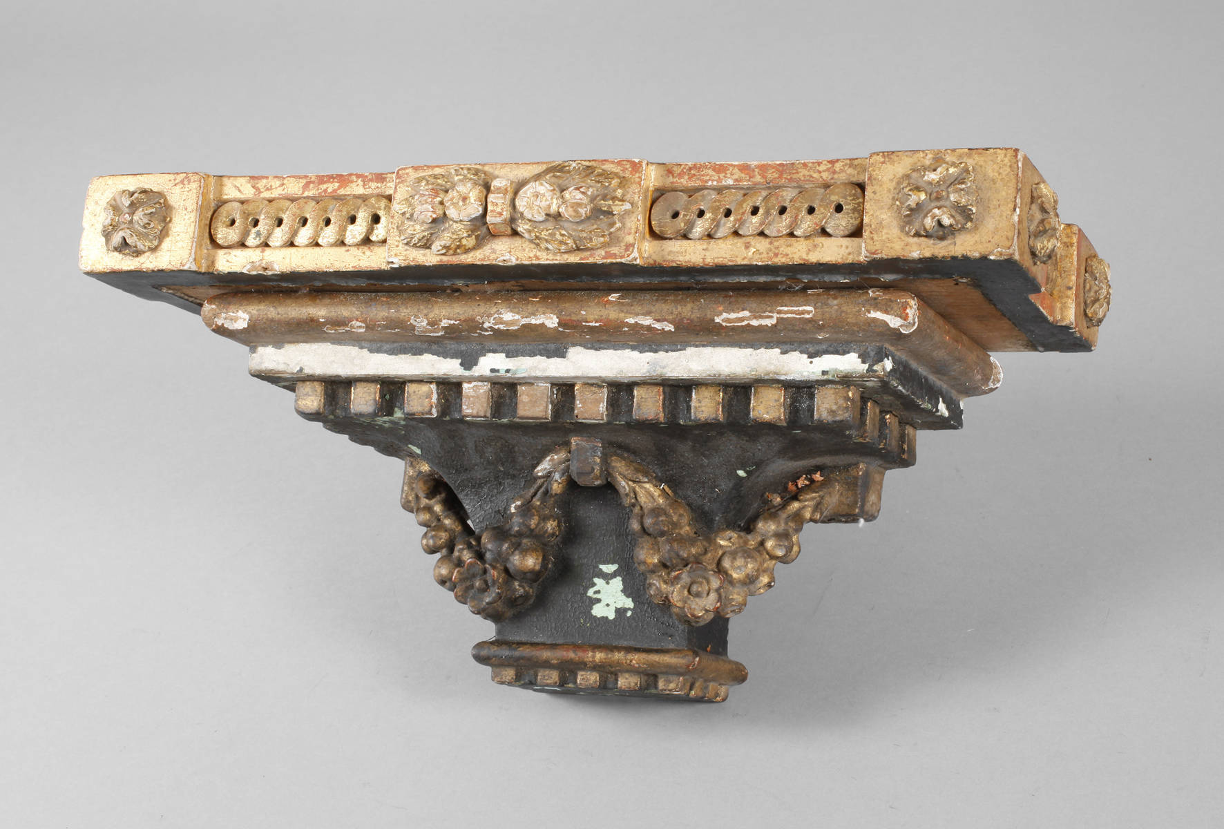 Klassizistische Wandkonsole