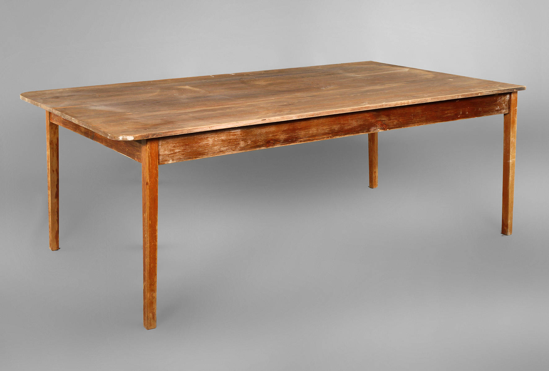 Großer Arbeitstisch