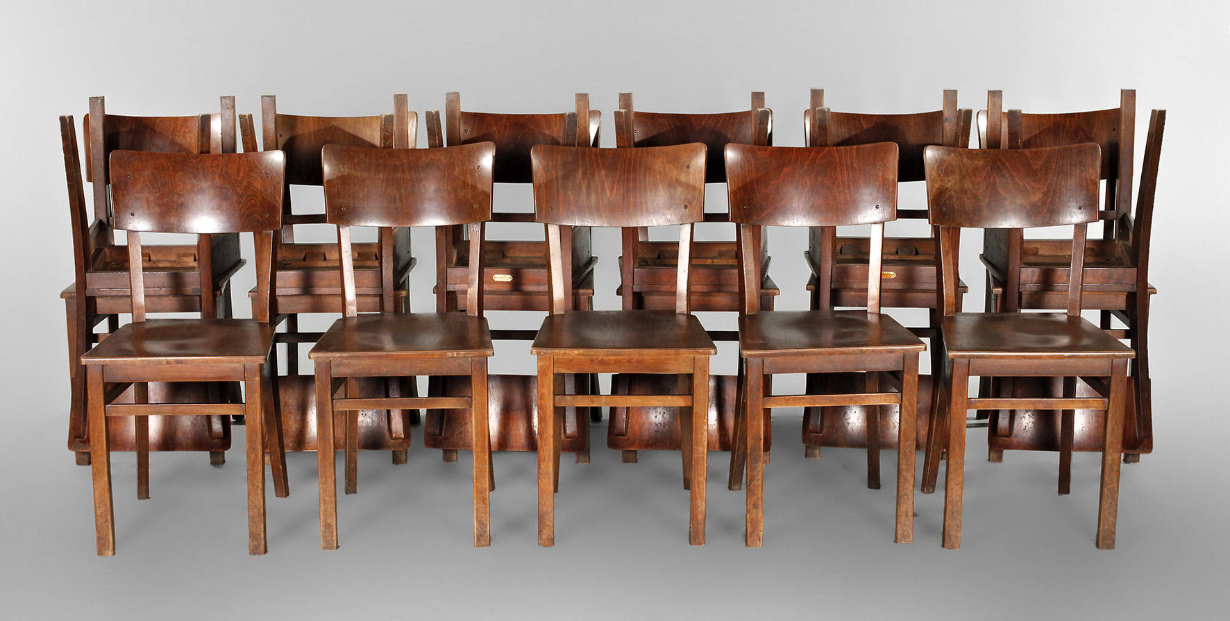 16 Wirtshausstühle