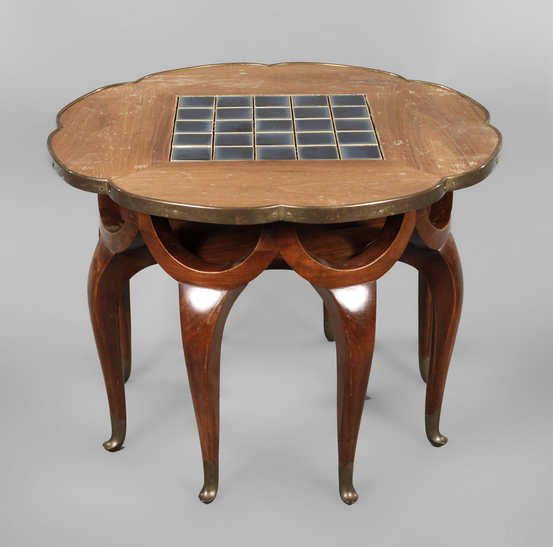 Elefantenrüsseltisch Adolf Loos