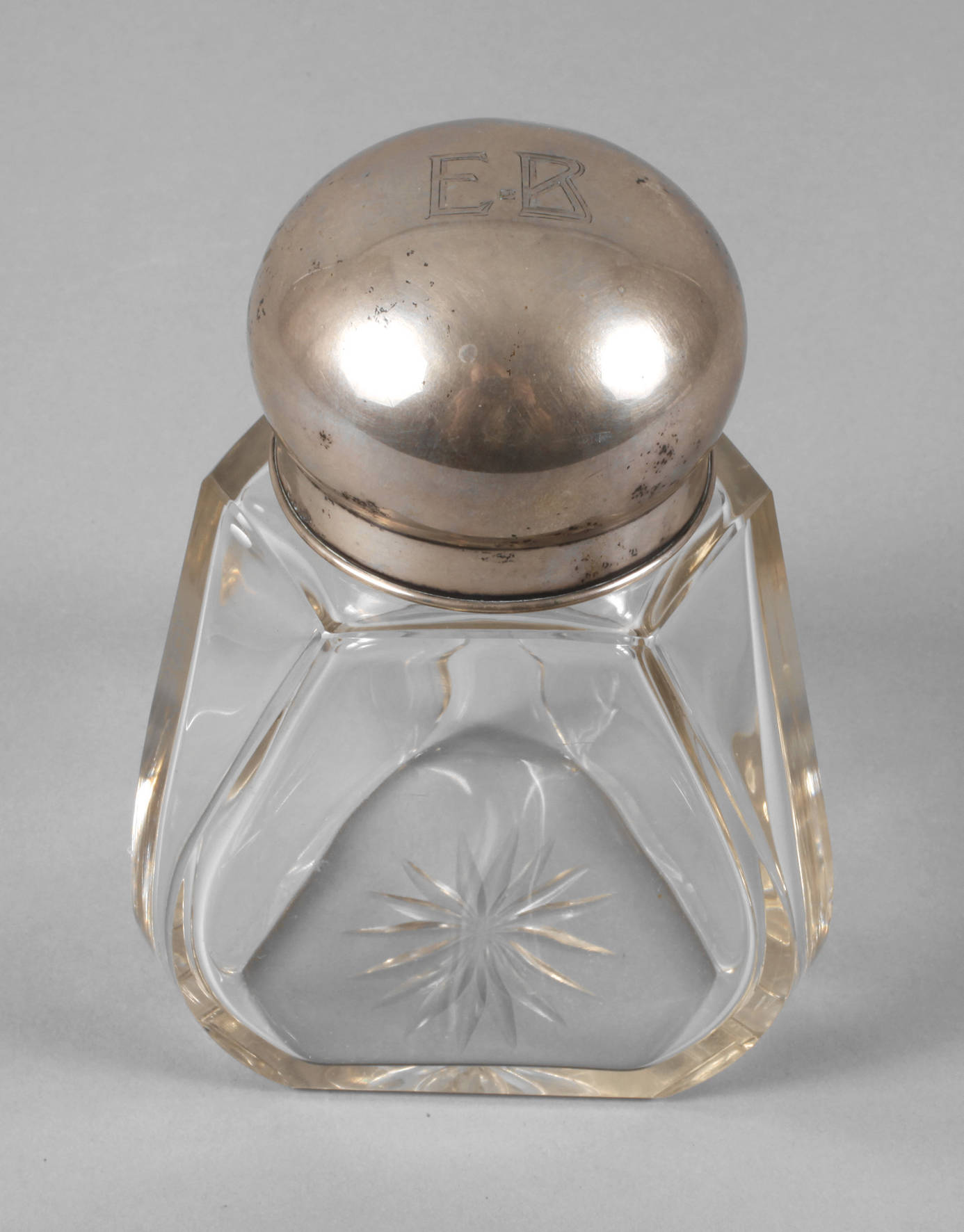 Teedose mit Silberdeckel