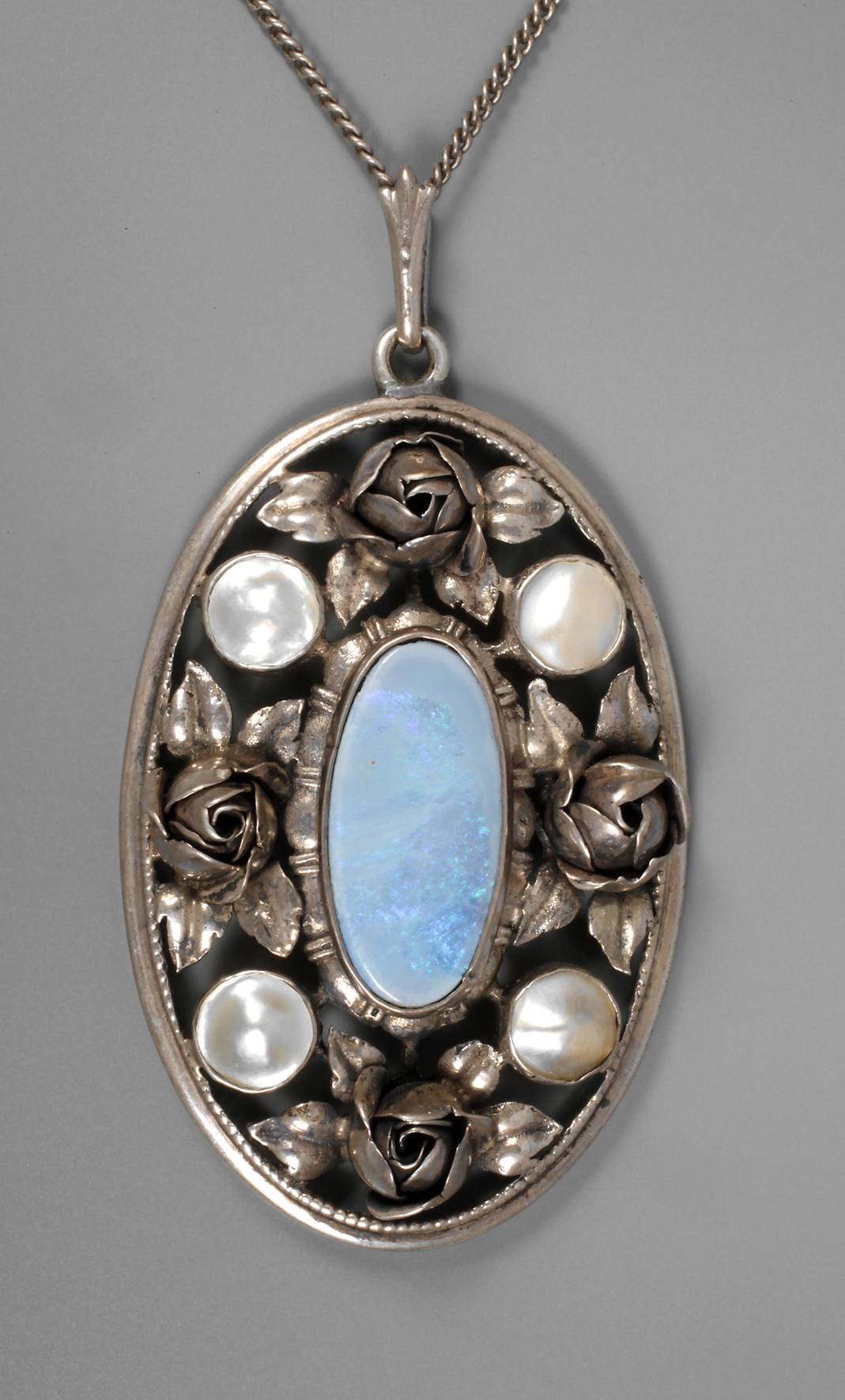 Silberanhänger mit Edelopal und Perlen
