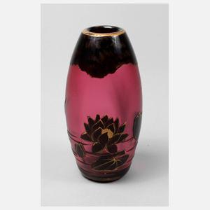 Jugendstilvase mit Seerosendekor