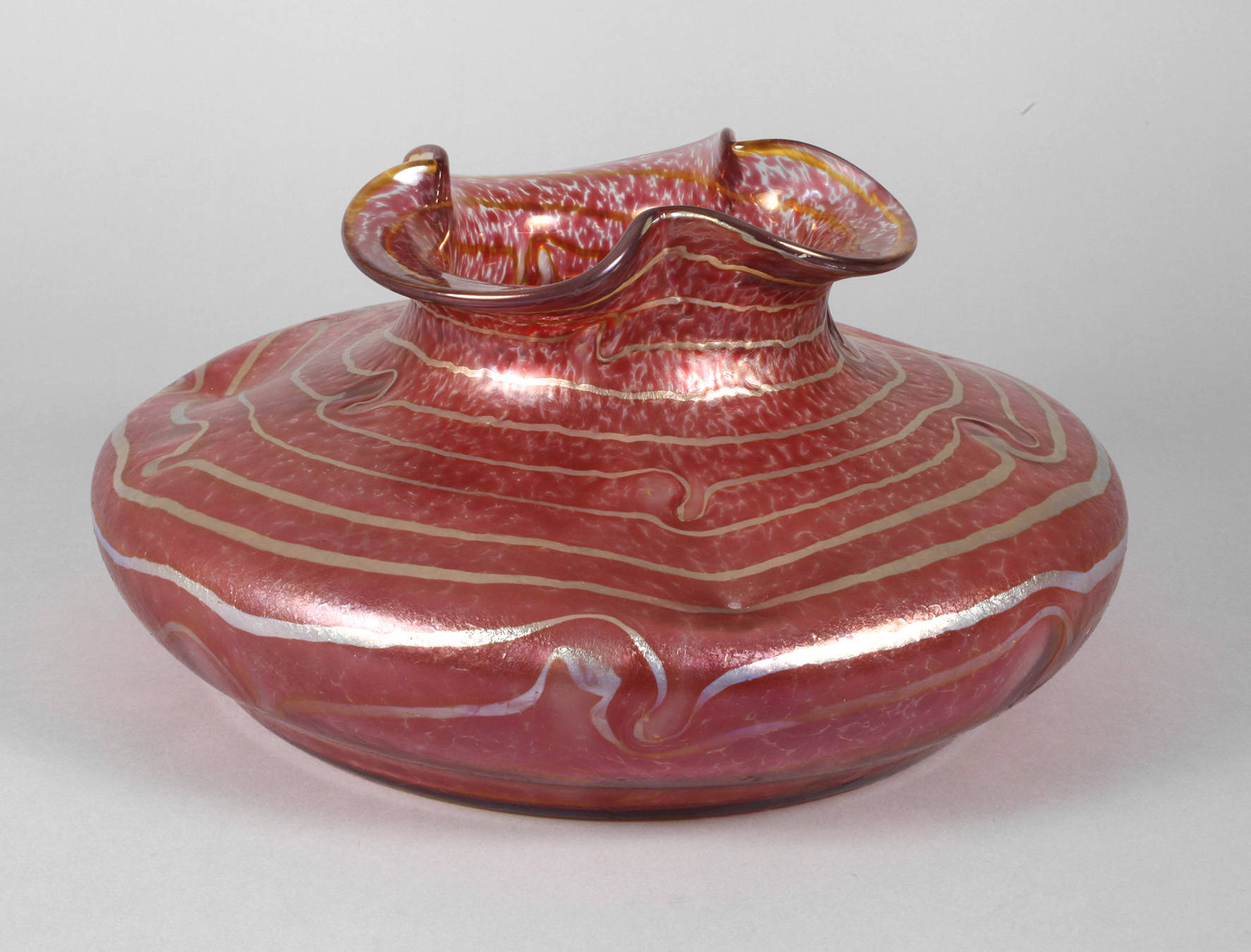 Pallme-König & Habel übergroße Jugendstilvase