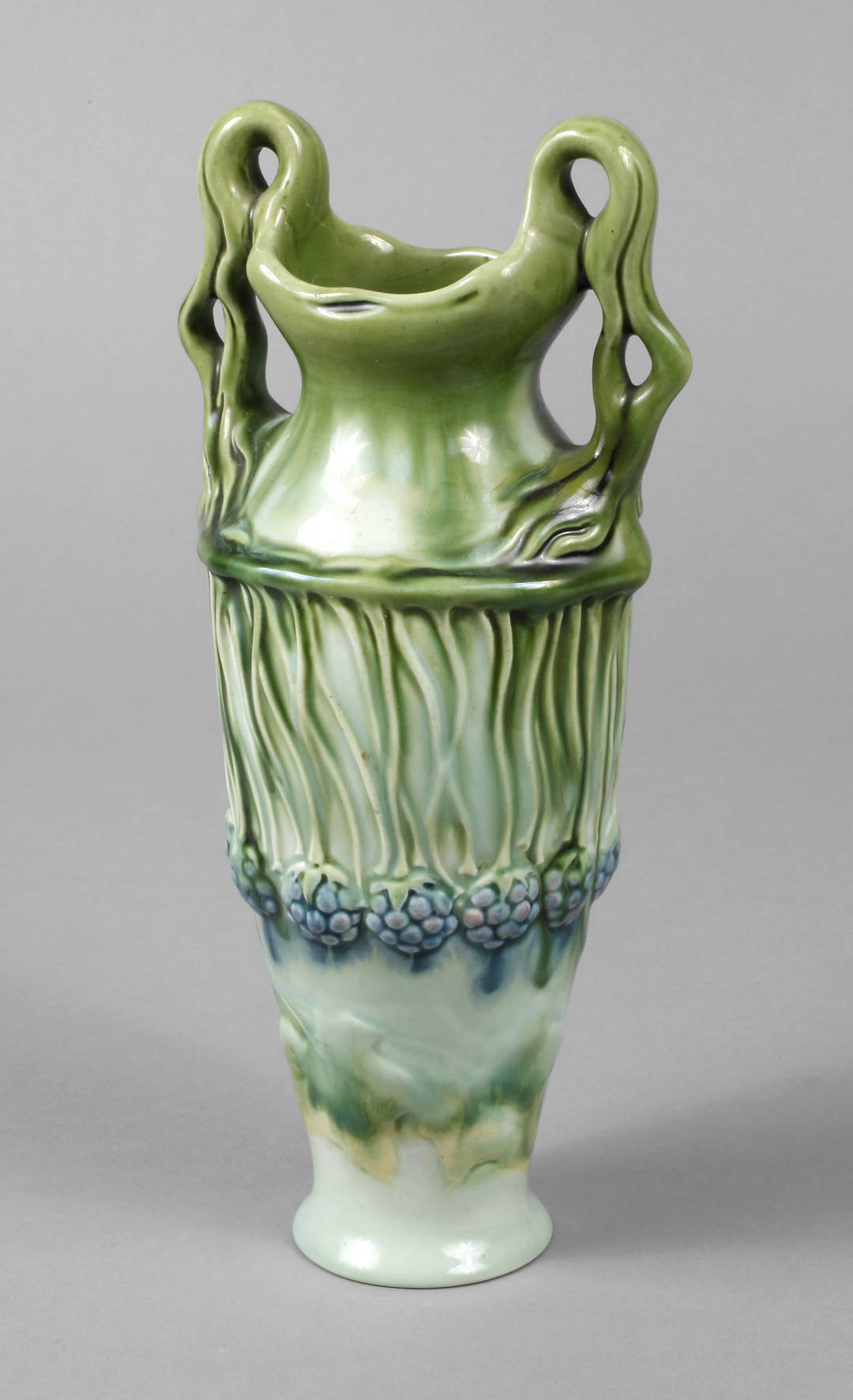 Zsolnay Pecs Vase Brombeeren