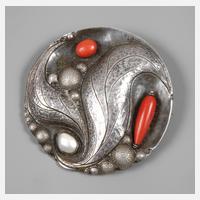 Brosche mit Korallen und Perle111