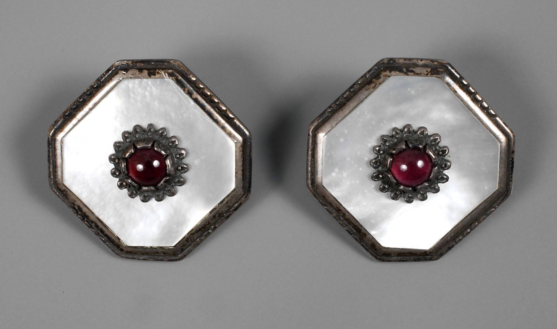 Paar Ohrclips Zerrenner