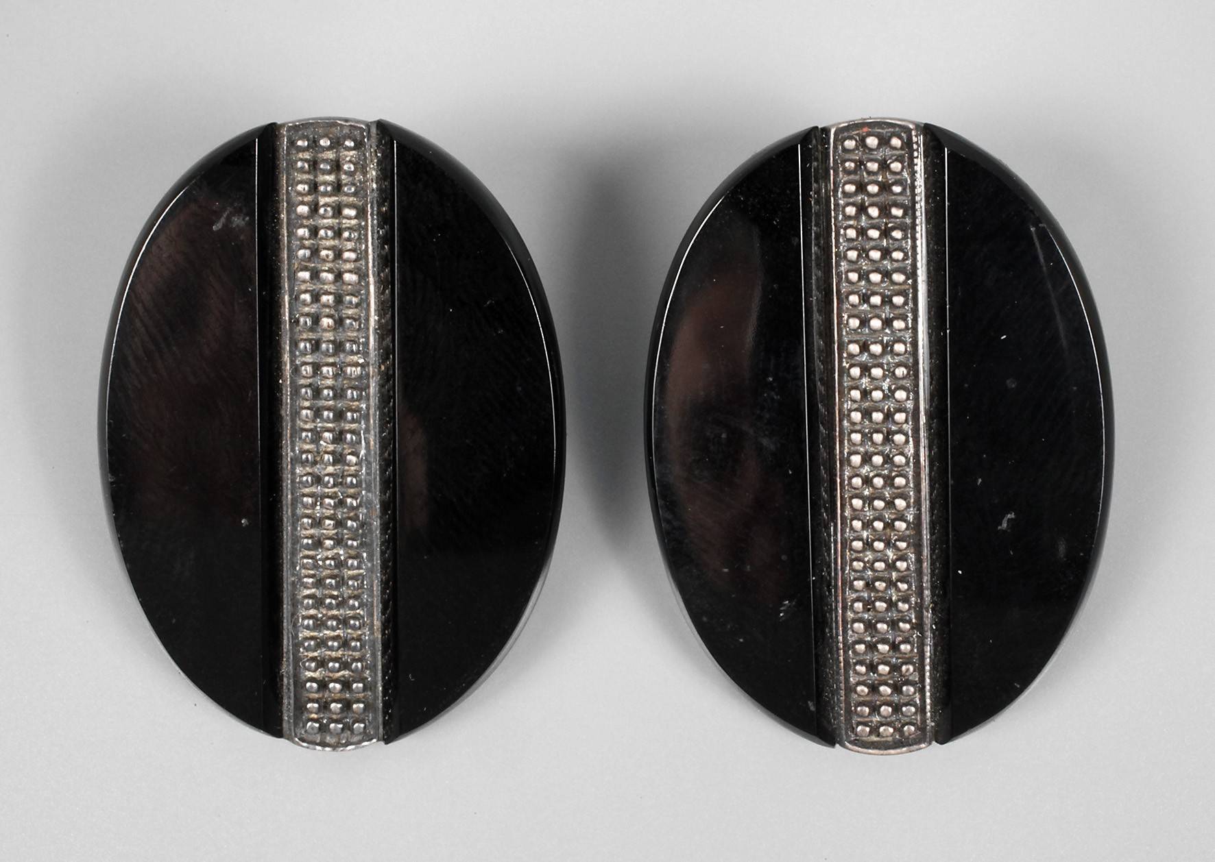 Paar Ohrstecker mit Onyx